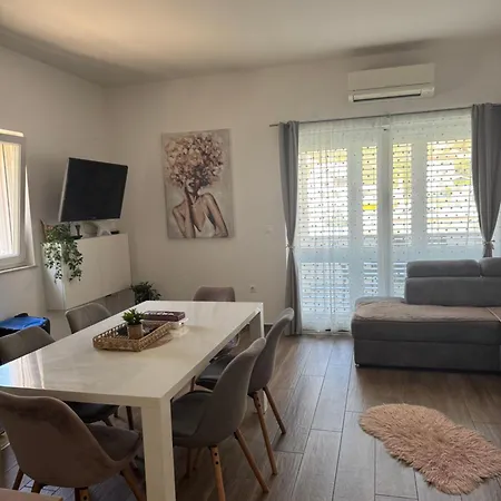 Ozana Apartment Blace